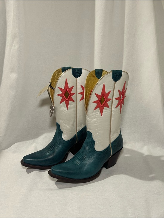 Ariat Shoes - NWT Ariat Starlight Turquoise/Pearly White Western Boots